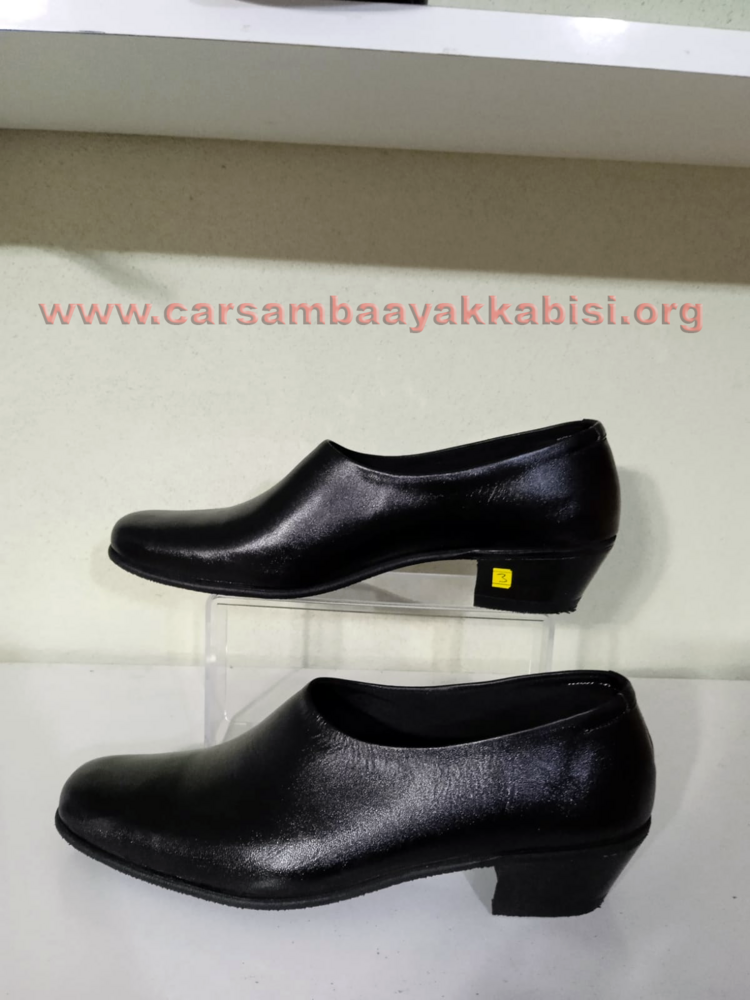 Kesik Burun Yumurta Topuk Çarşamba Ayakkabısı