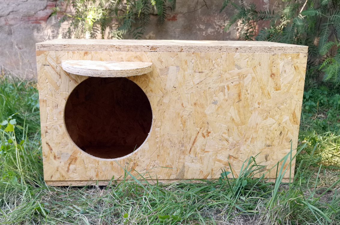  Kedi Yuvası. Soğuk ve yağmura dayanıklı 15 mm OSB'den sağlam kedi yuvası