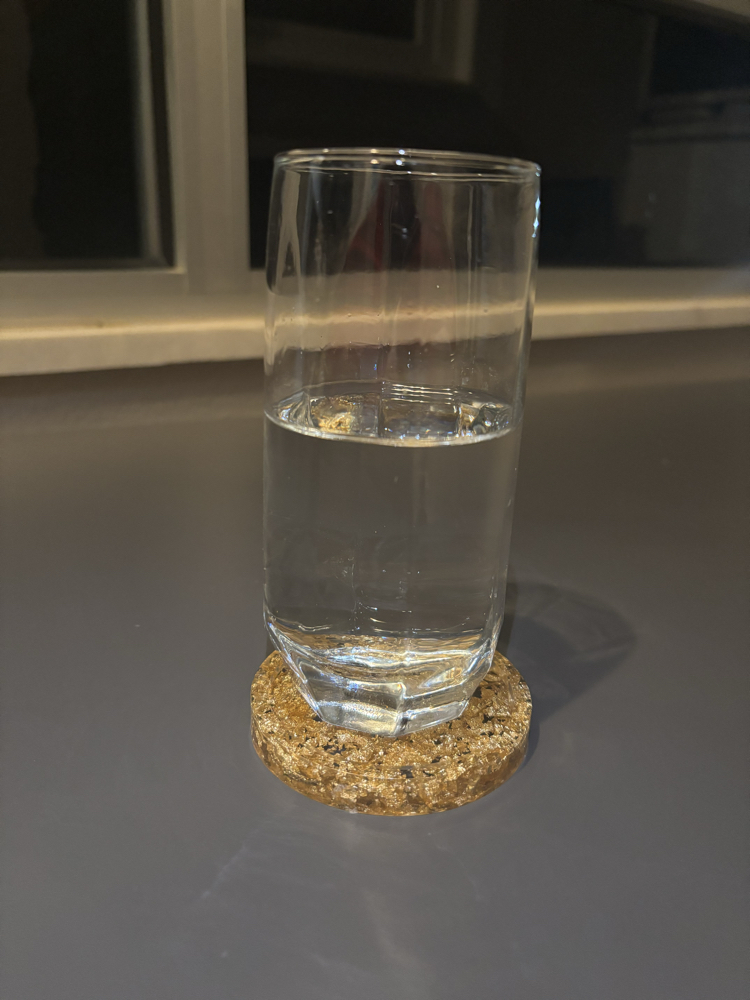 El yapımı Epoksi reçine altın varaklı bardak altlığı