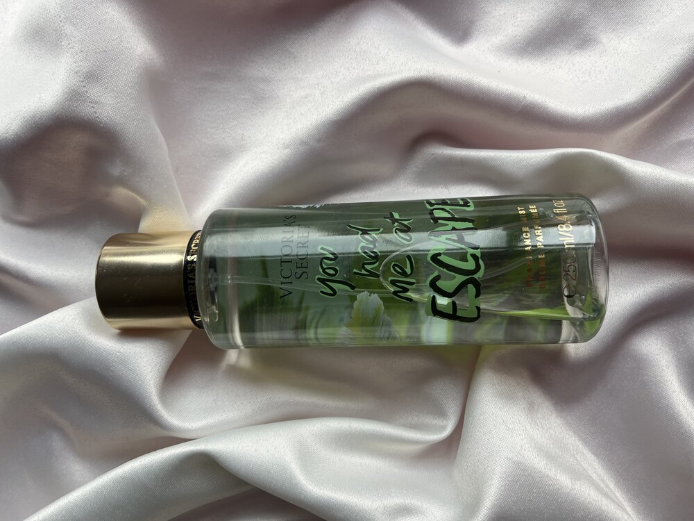 Victoria’s secret you had me at escape vücut spreyi