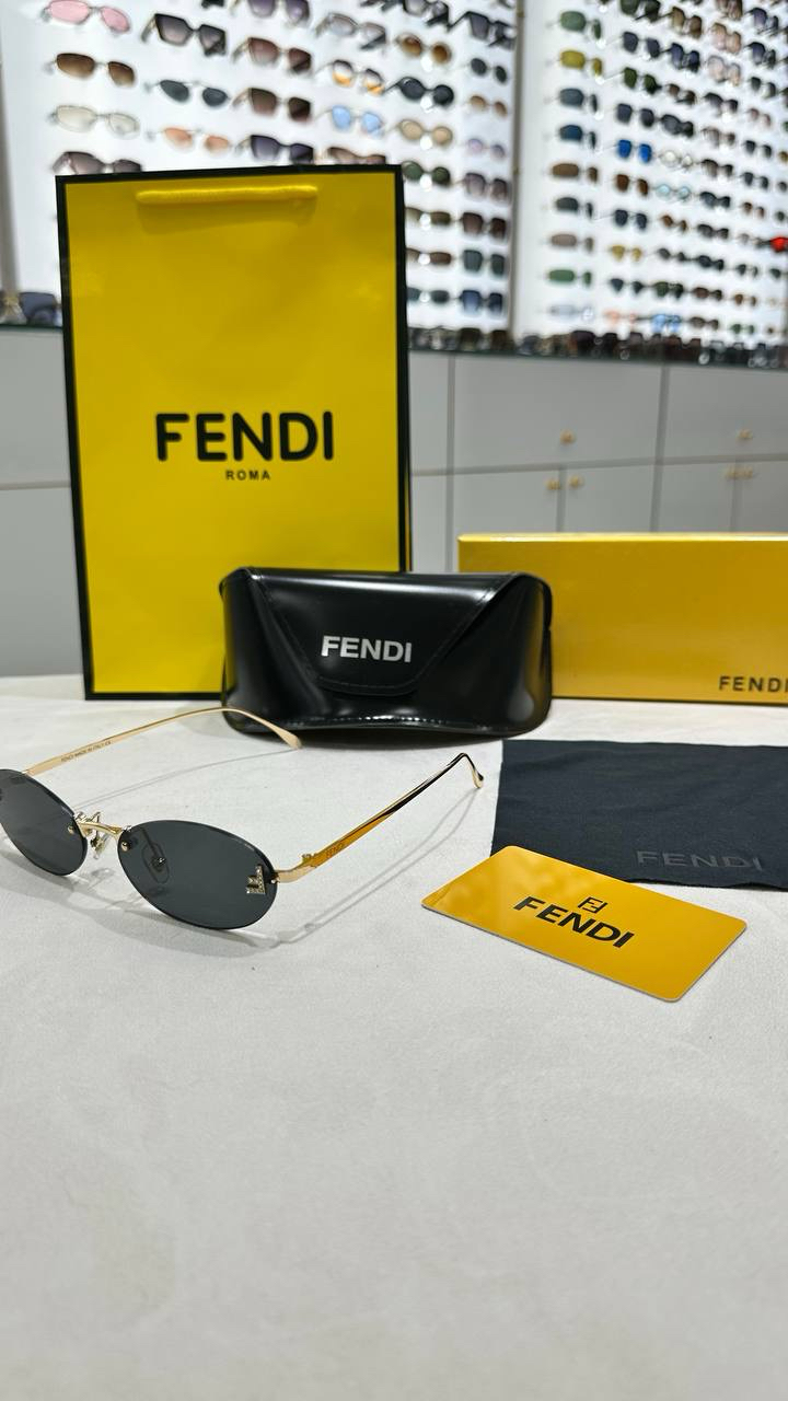 Fendi taşlı tasarım kadın güneş gözlüğü