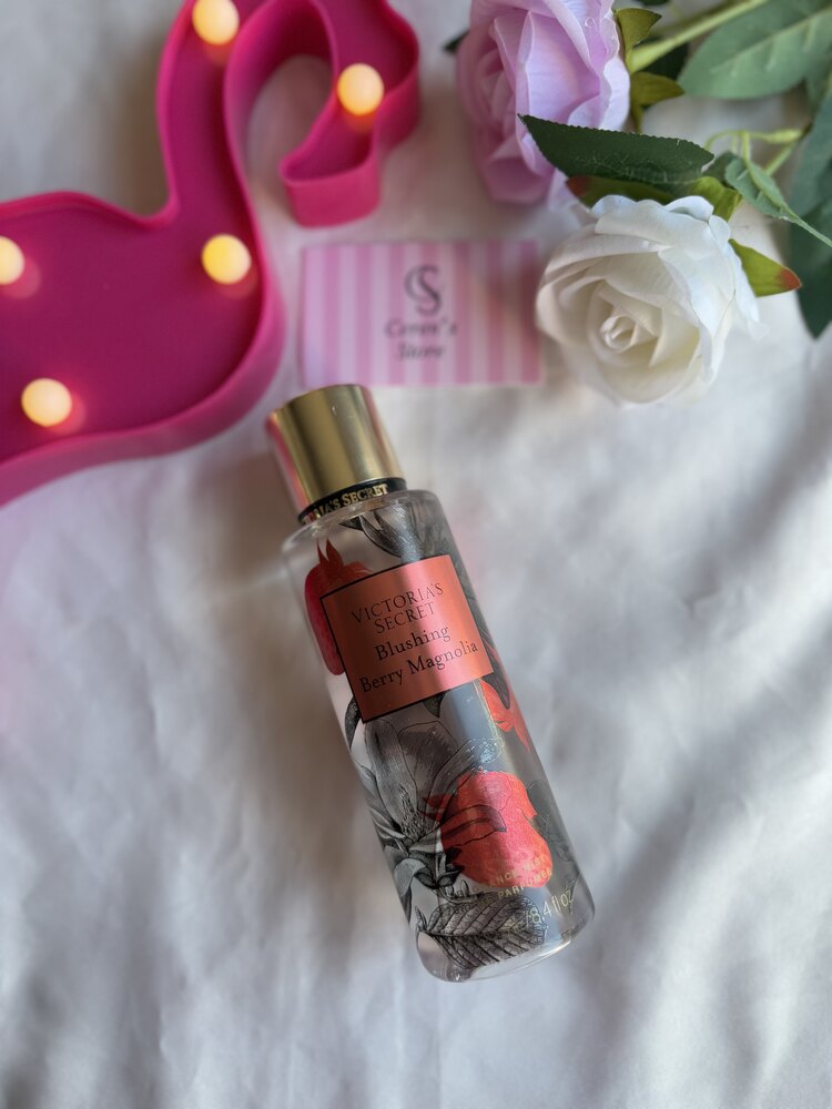 Victoria’s secret Blushing Berry Magnolia vücut spreyi