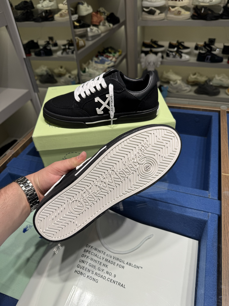 Off White 