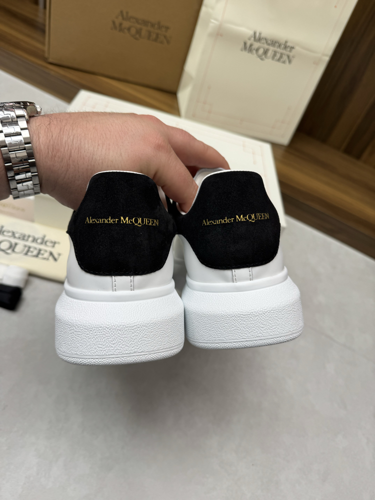 Alexander McQueen Siyah Süet
