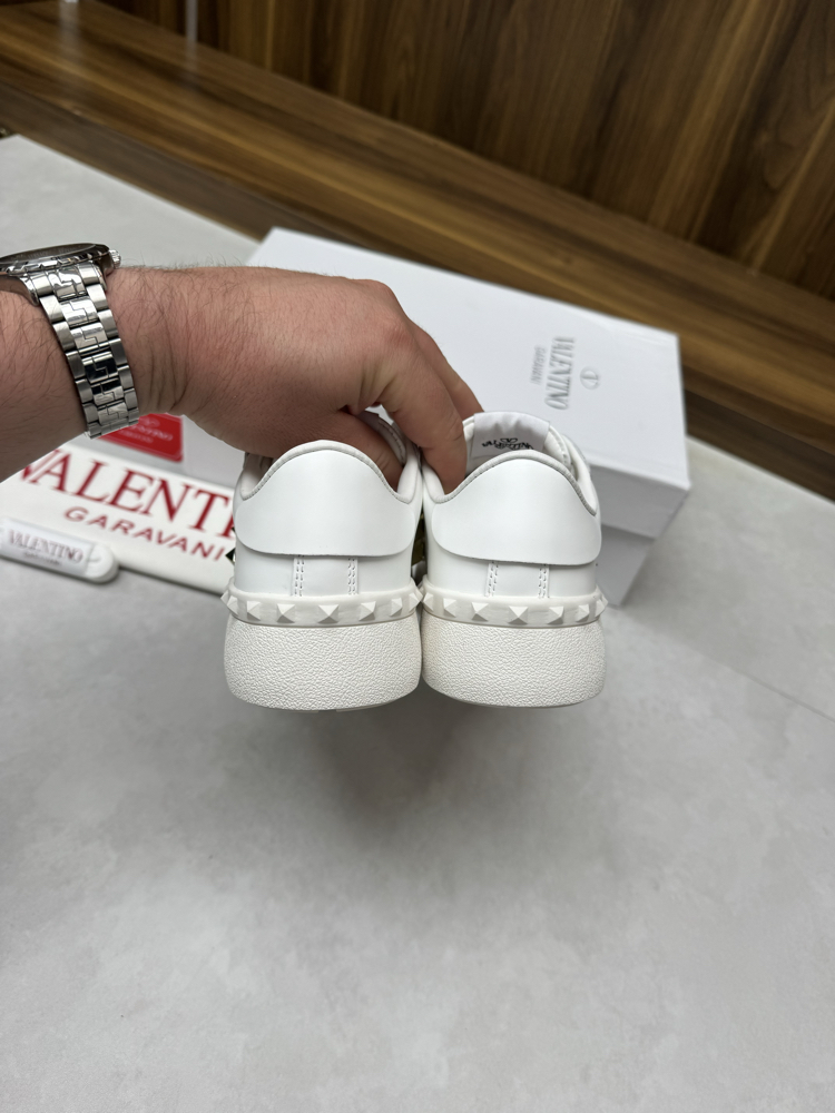Valentino Garavani Unisex 