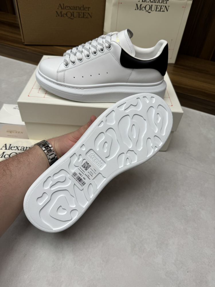 Alexander McQueen 