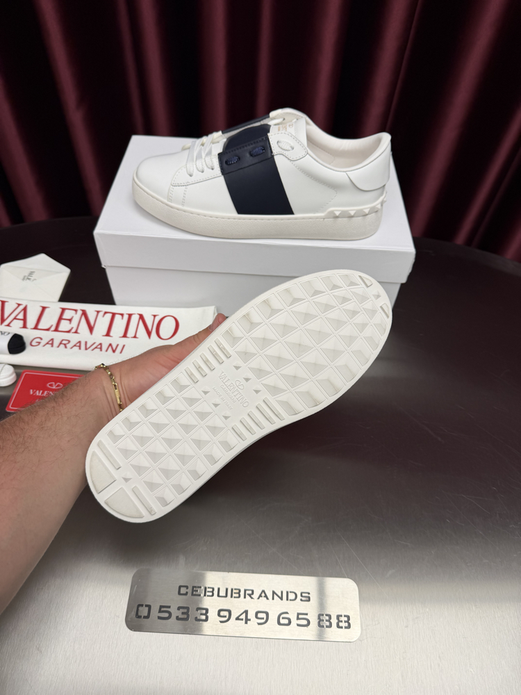 Valentino Garavani Lacivert
