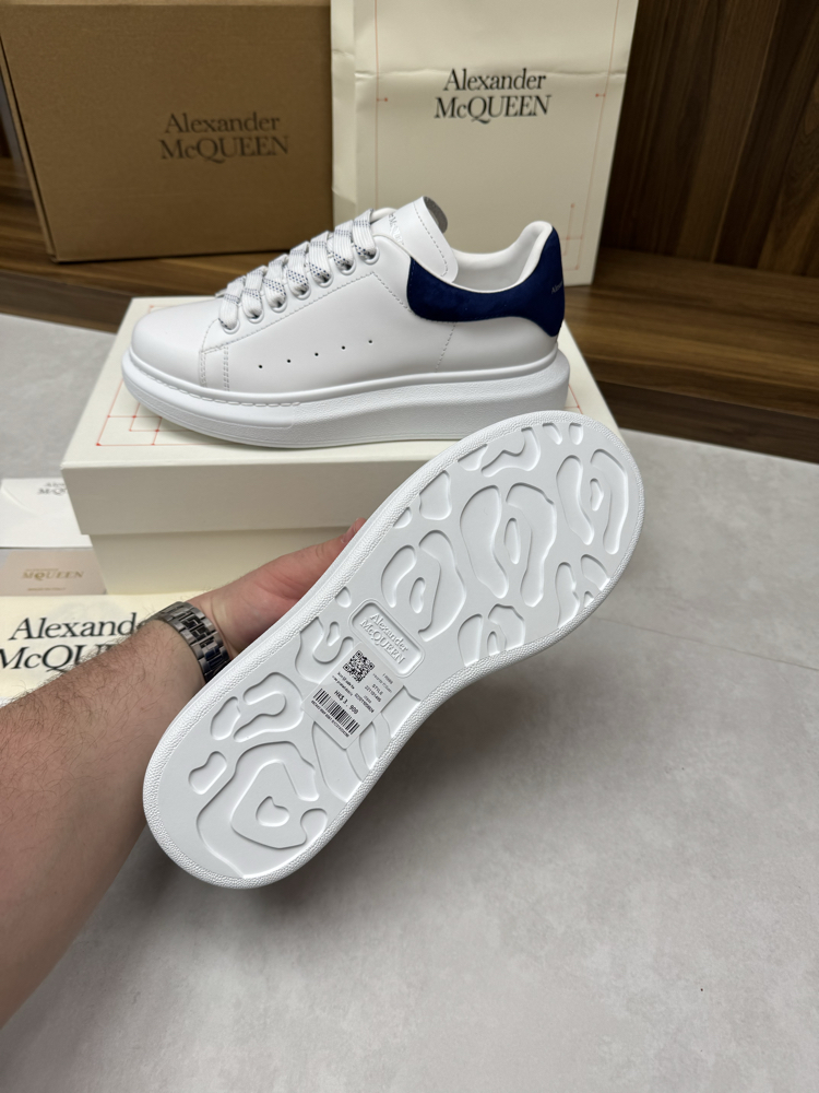 Alexander McQueen Lacivert Süet 