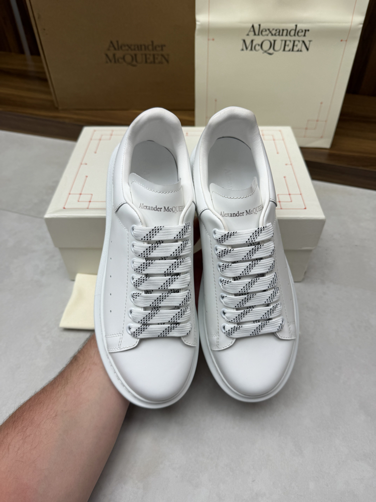 Alexander McQueen 