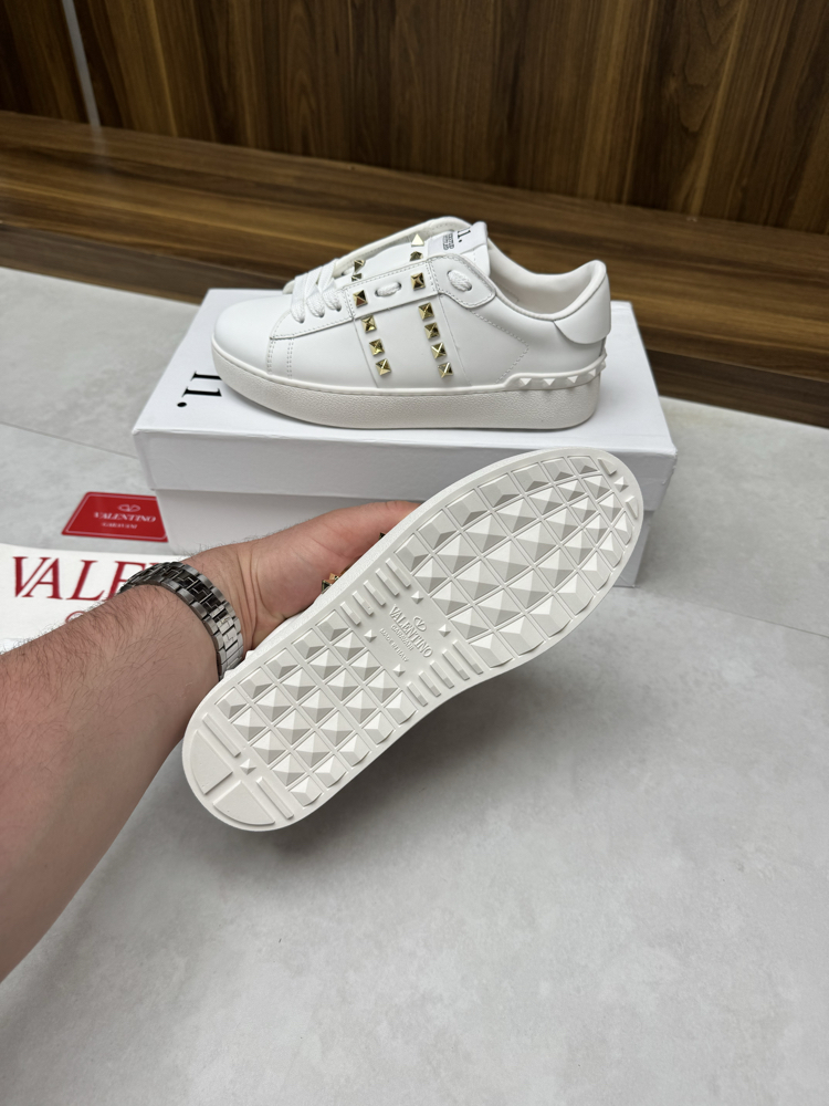 Valentino Garavani Unisex 