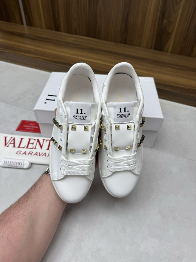 Valentino Garavani Unisex 
