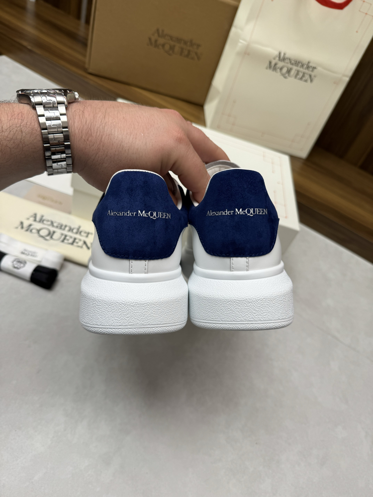Alexander McQueen Lacivert Süet 