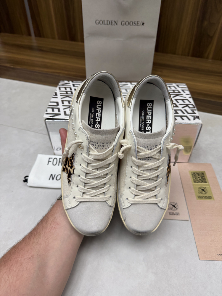 Golden Goose 