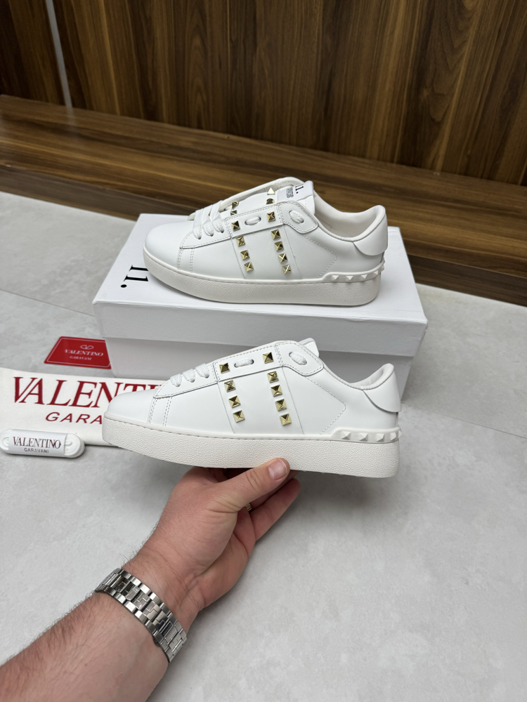 Valentino Garavani Unisex 