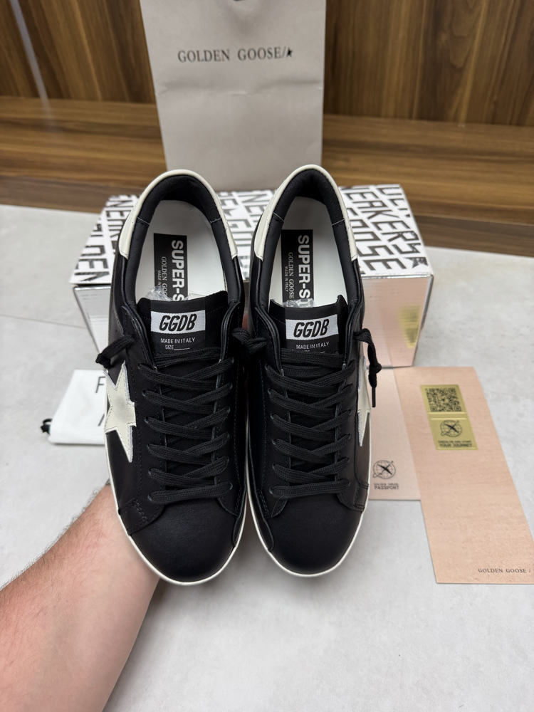 Golden Goose 