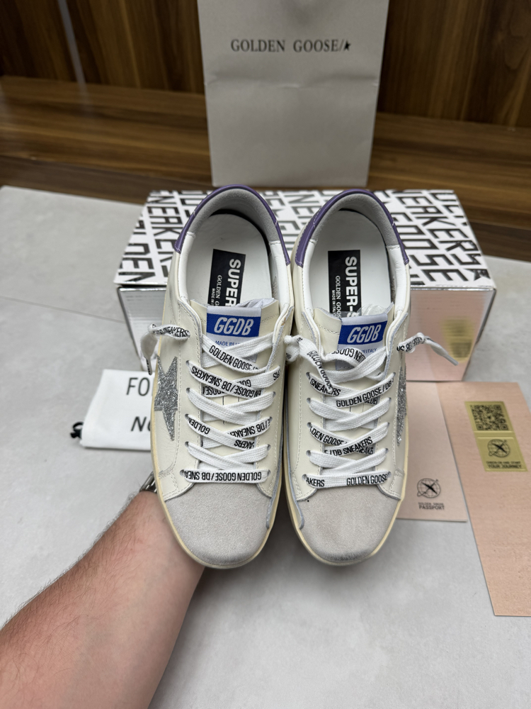Golden Goose 