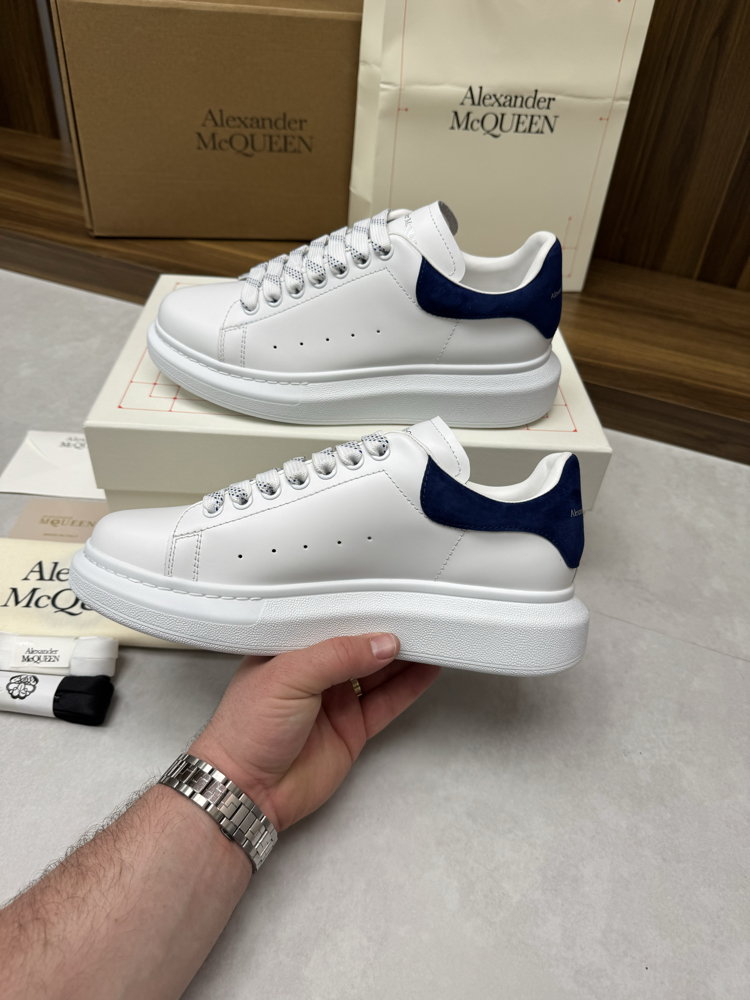 Alexander McQueen Lacivert Süet 