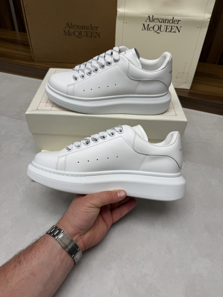 Alexander McQueen 