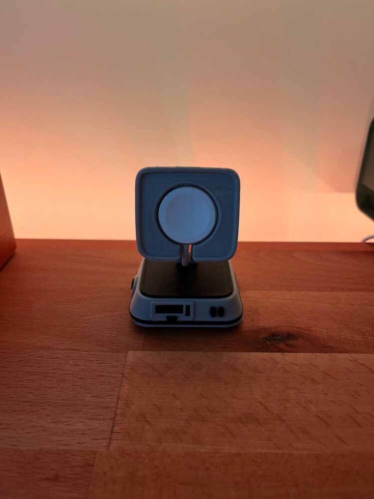Retro Apple şarj standı (cek design)