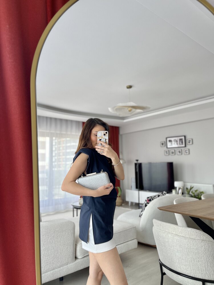 Drape Detaylı Bluz