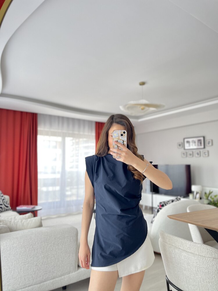 Drape Detaylı Bluz