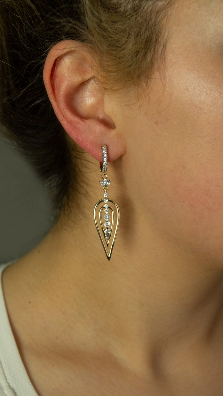 Gold zirkon Şık küpe