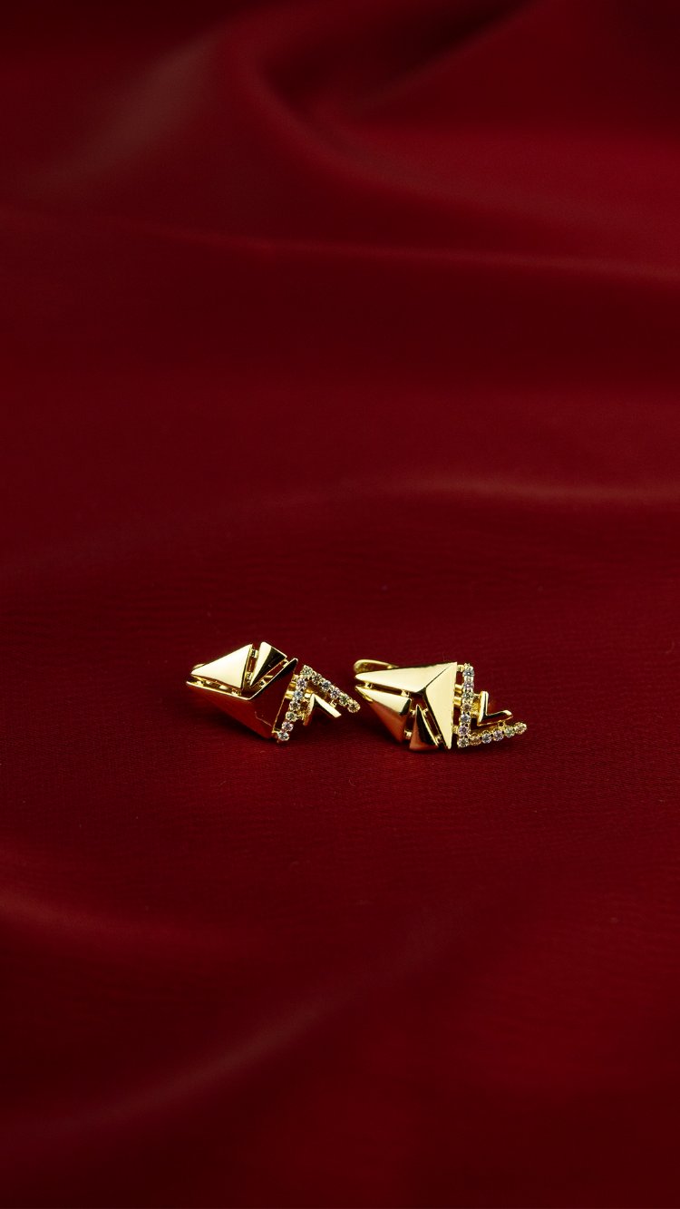 Gold metrix küpe