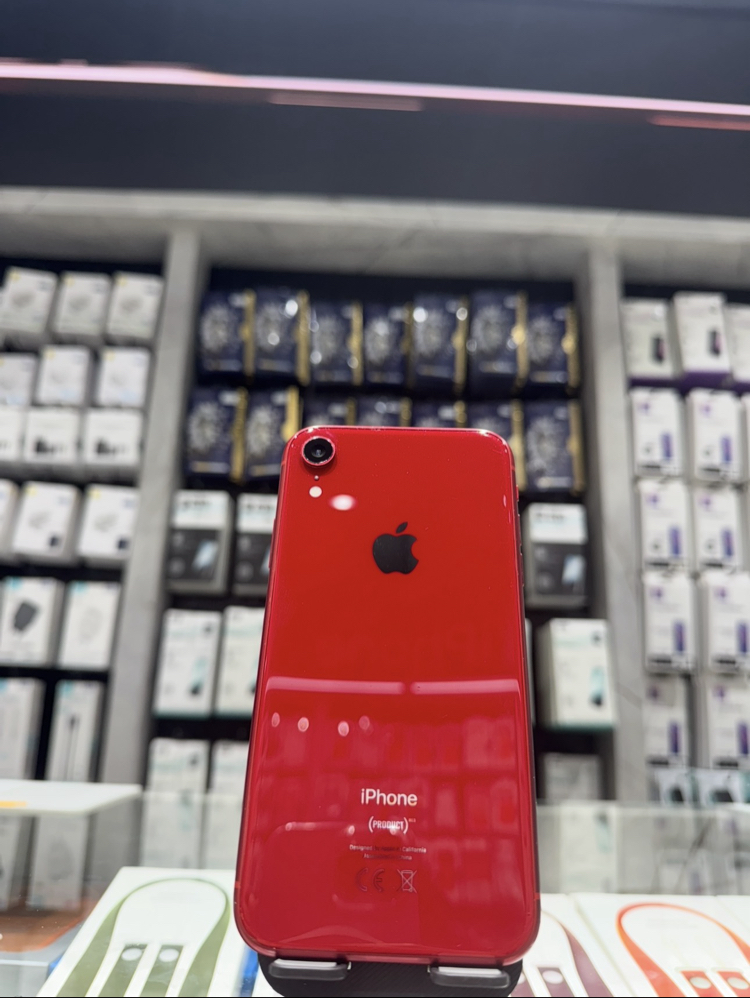 (1) İPhone XR 64GB Beyaz Pil%76