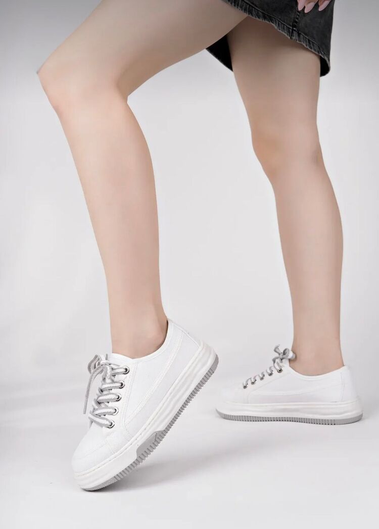 Kadın Sneaker Yüksek Taban Beyaz Spor Ayakkabı