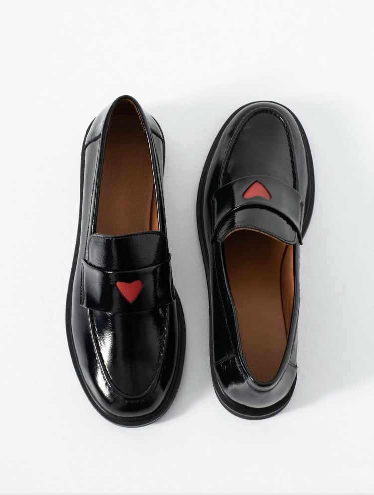 Noir Amour Kalp Detaylı Siyah Rugan Kadın Loafer