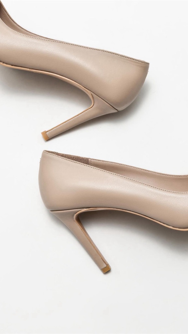 Kadın Bej Topuklu Stiletto Ayakkabı