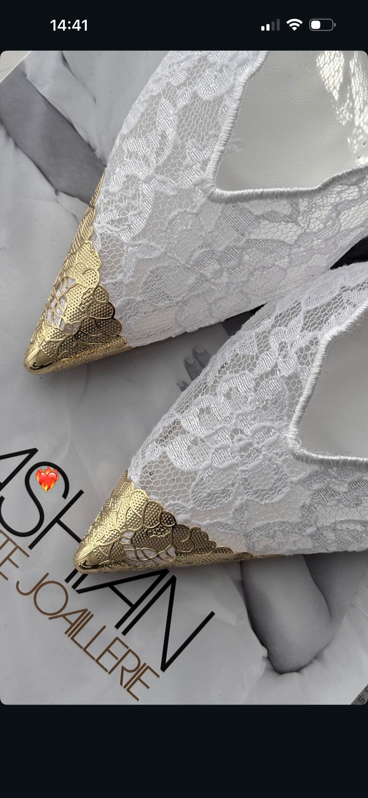 Black Icon Beyaz Dantel Bilekten Bağlı Stiletto 
