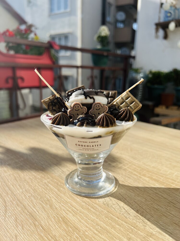 Çikolatalı Tasarım Soya Mumu