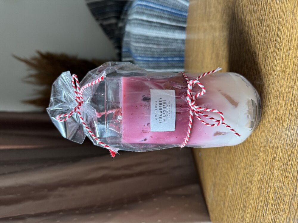 Strawberry Milkshake 475 ml
