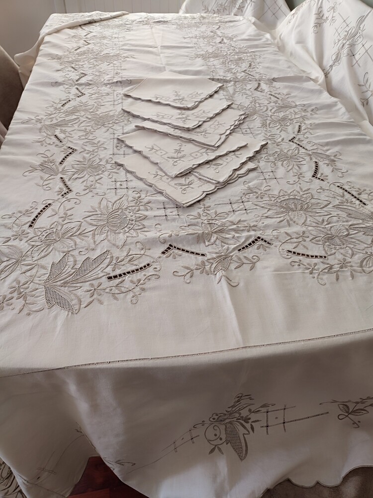 rahibe işi masa