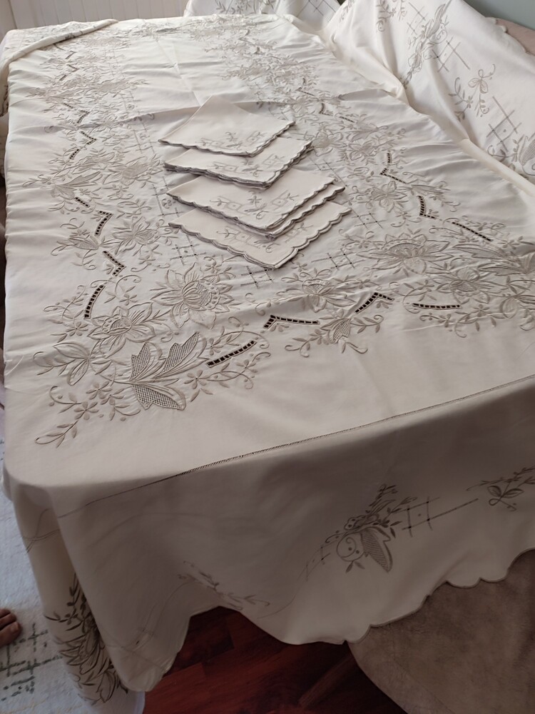 rahibe işi masa