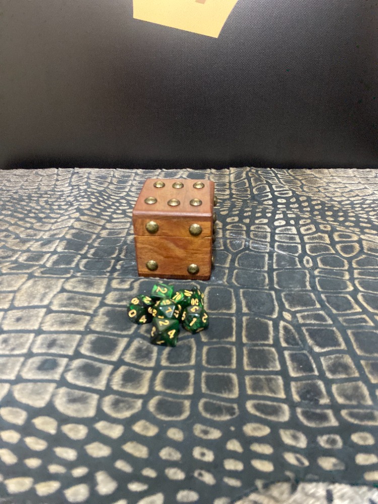 DND Ahşap Zar Kutusu