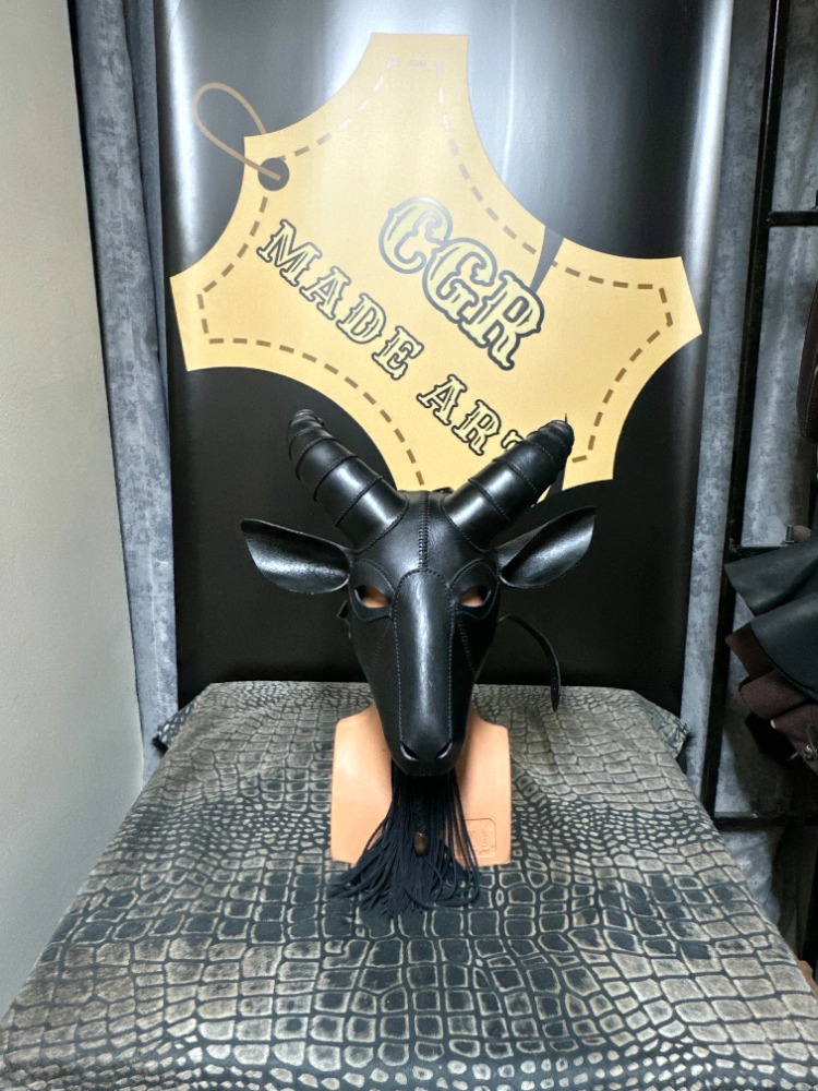 Baphomet Maskesi