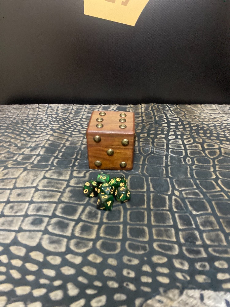 DND Ahşap Zar Kutusu