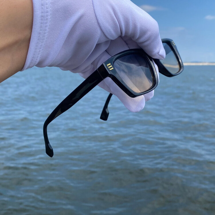 Erkek Wayfarer Güneş Gözlüğü