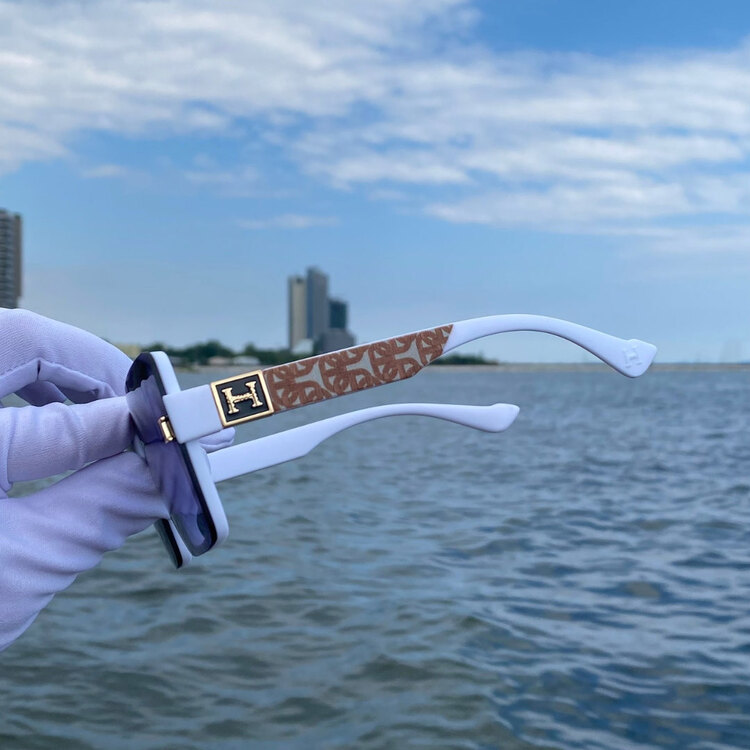 Hermes Model Lüks Kare Güneş Gözlüğü  Altın H Logosu  Siyah Lens beyaz
