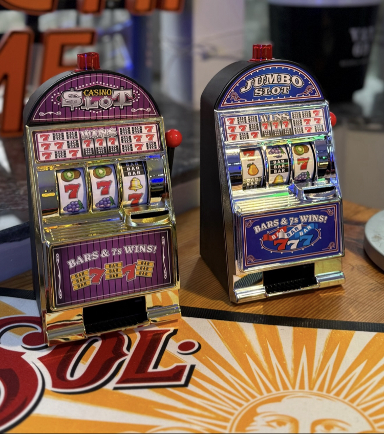 SILVER SLOT MAKİNESİ