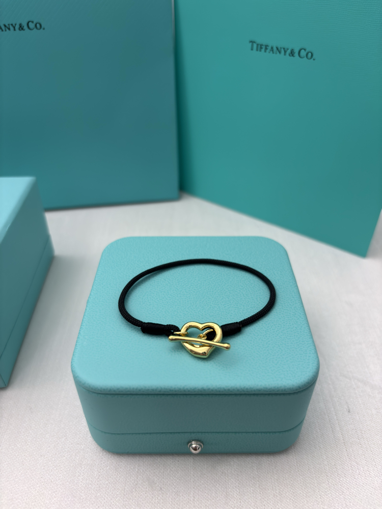 Tiffany Kalp Figürlü Siyah Bileklik