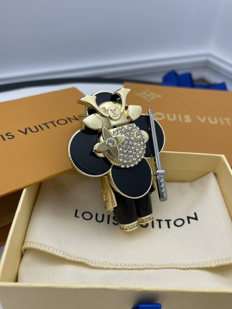 Louis Vuitton Vivienne Anahtarlık Çanta Süsü