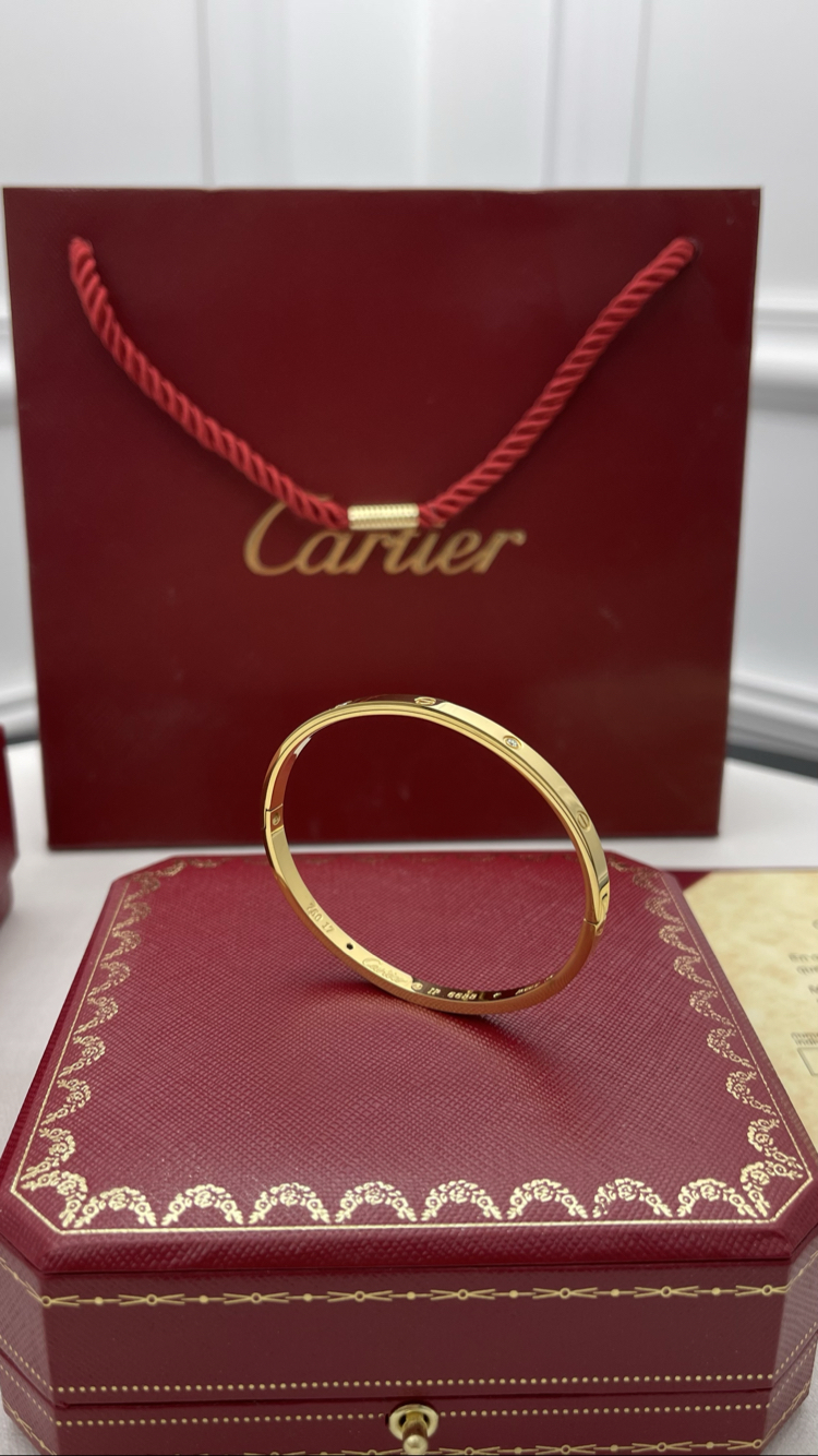 Cartier Love İnce 4 Taşlı Gold Bileklik Kutulu