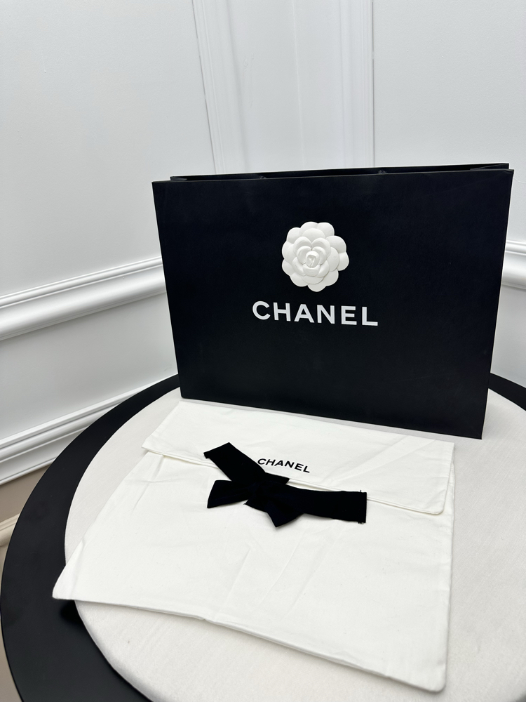 Chanel Transparan Detaylı Fitilli Siyah Bluz