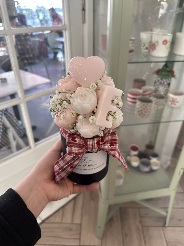 Harfli soft pembe mum buketi
