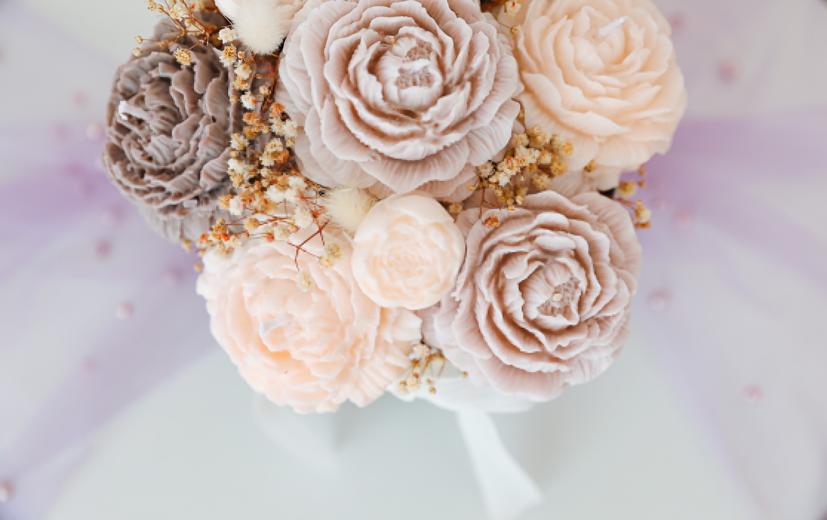 Beige Bloom Candle Bouquet