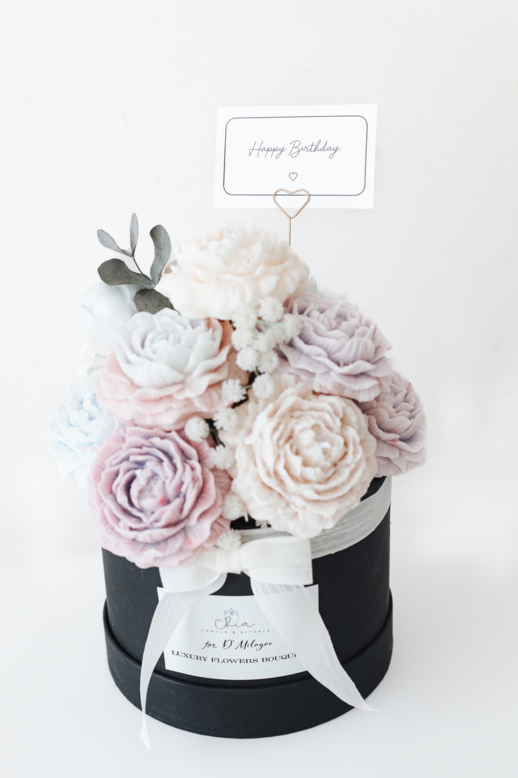 Lilac Bloom Candle Bouquet