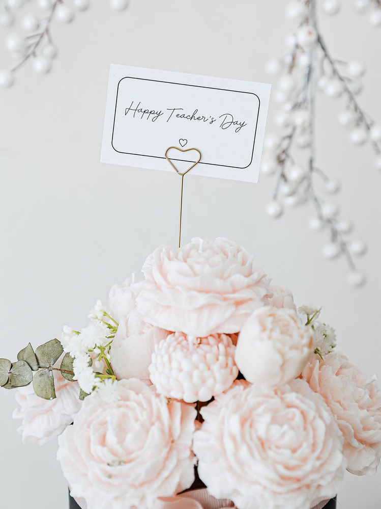 Soft Pink Bloom Candle Bouquet